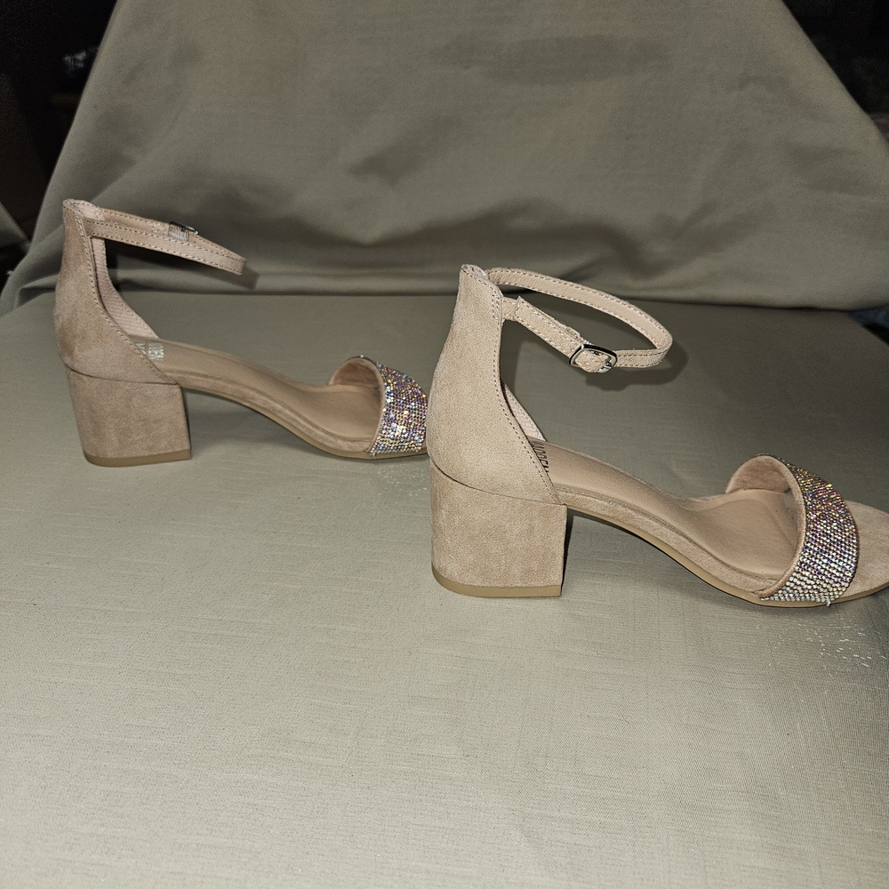 Madden NYC  Women's Tan and Glitter Heels size 7 - Picture 6 of 15